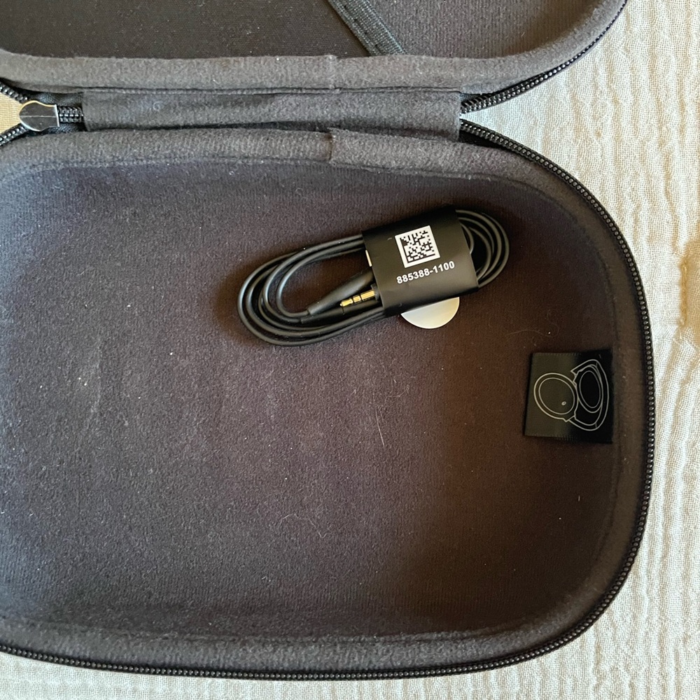 Bose Quiet Comfort - Picture 6 of 6